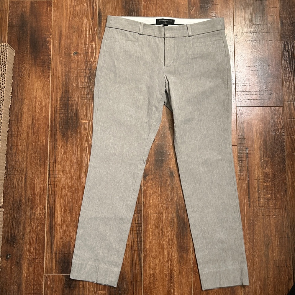 Banana Republic Ladies Grey pant